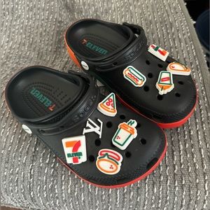 Crocs Seven Eleven Classics Black